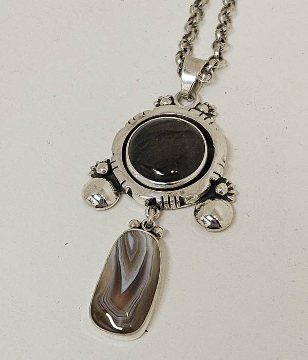 Purple Labradorite Pendant P14